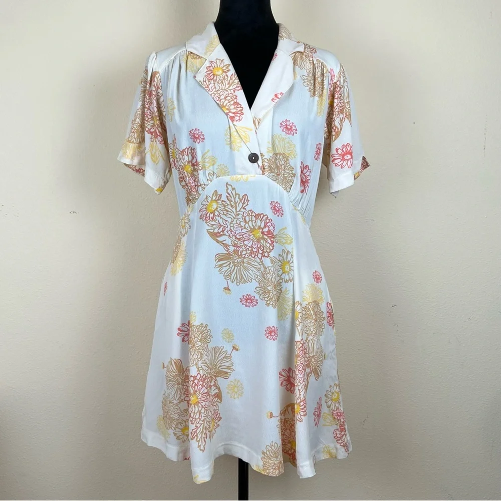 NWT Free People Dress Size S Cream Floral Print Hawaii Mini Viscose Airy Breezy